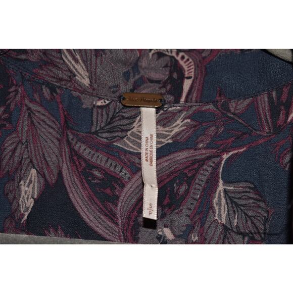 FREE PEOPLE $98 Collared Button Down Modern Muse Blouse Blue Floral Small - Picture 3 of 3